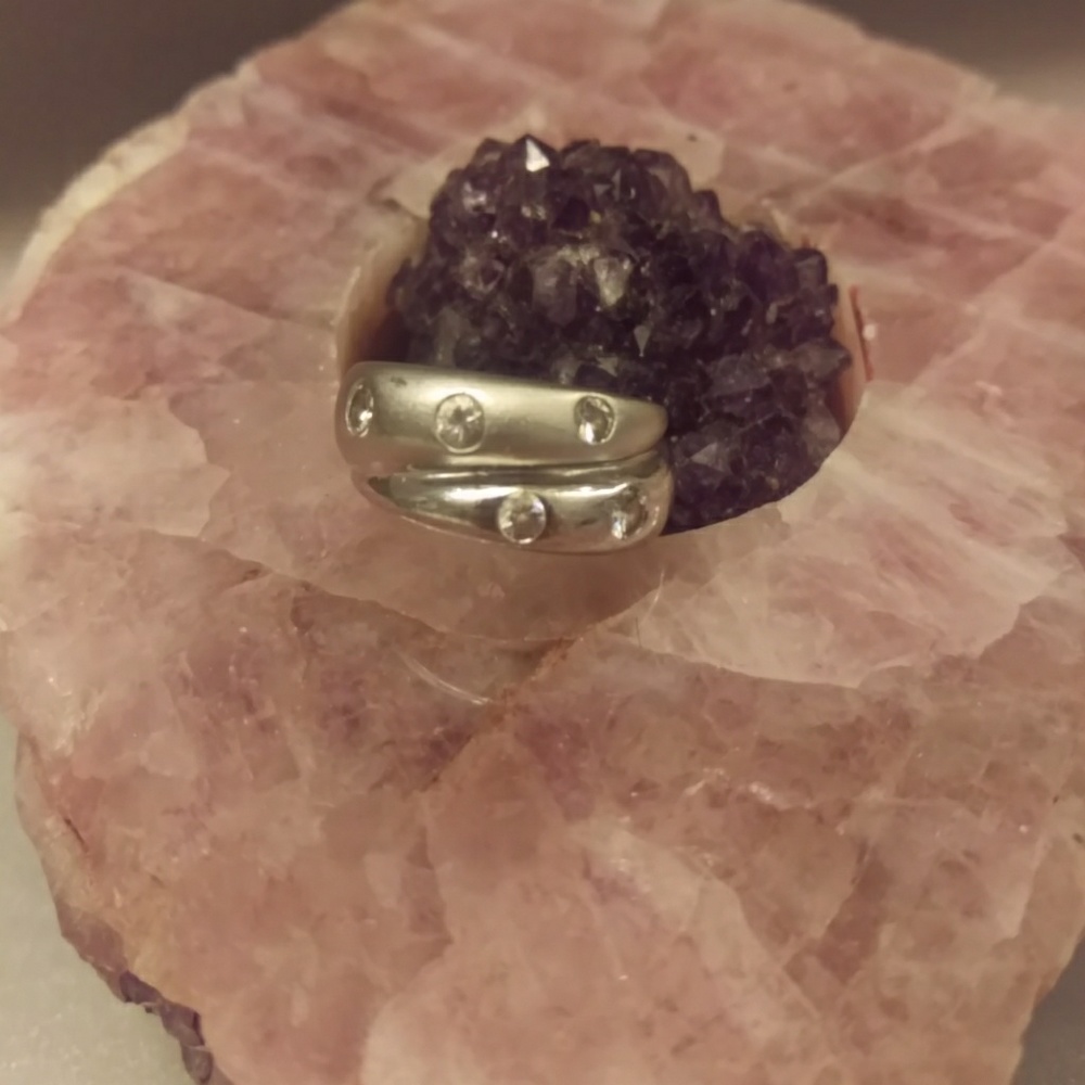 Woman's silver ring